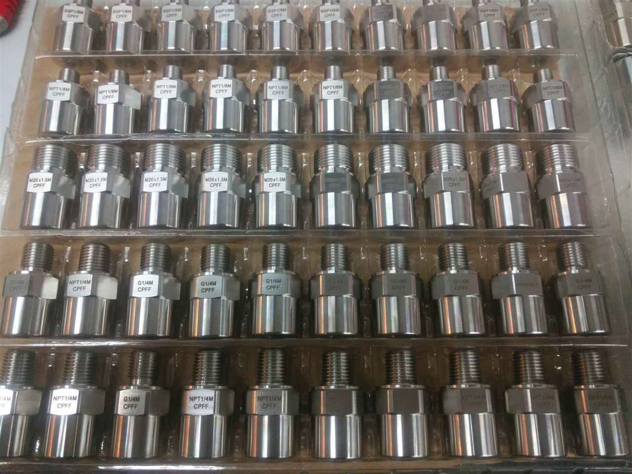 <strong><strong>蘑菇视频在线无限观看转接头</strong></strong>